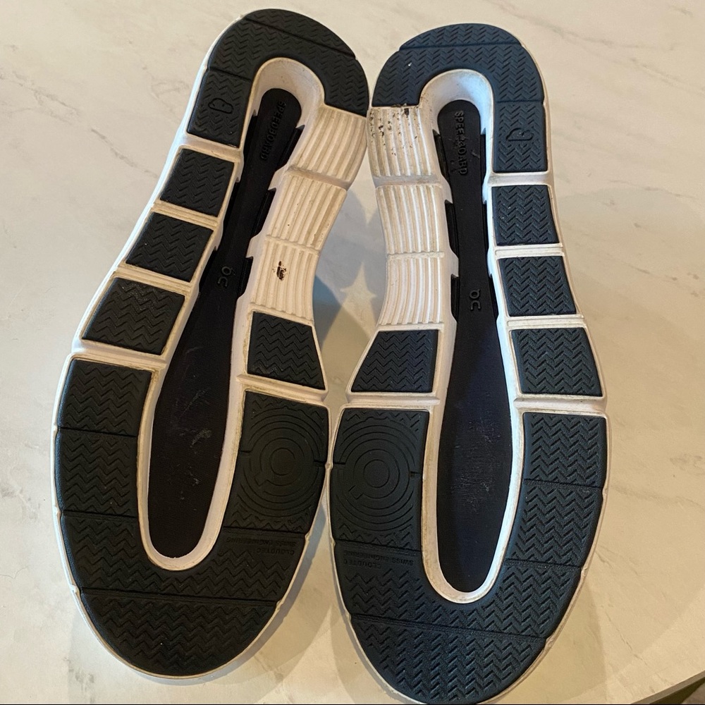 On Cloud "The Roger Advantage" White 11.5 - Picture 10 of 15